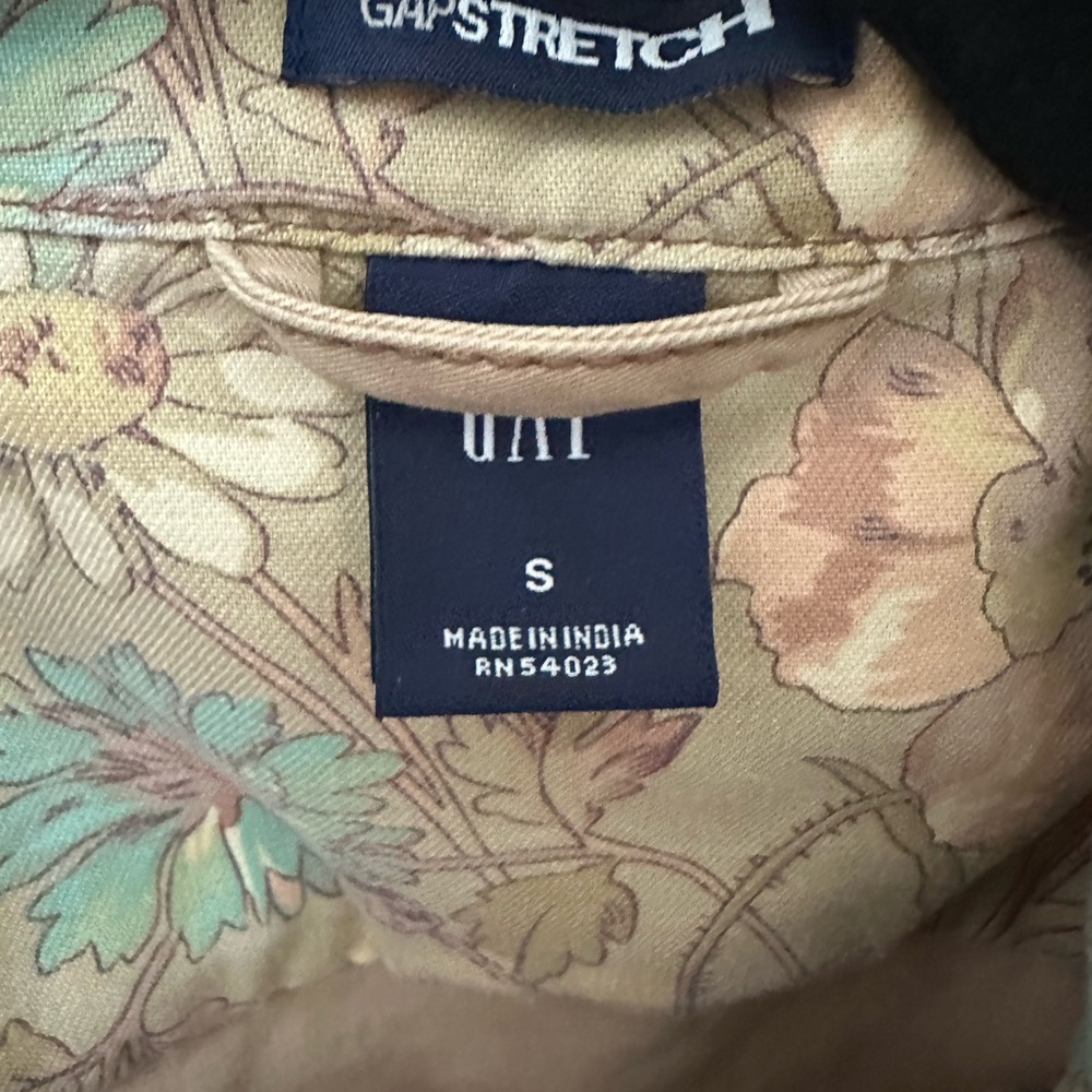 Gap Light Spring Jacket - image 3